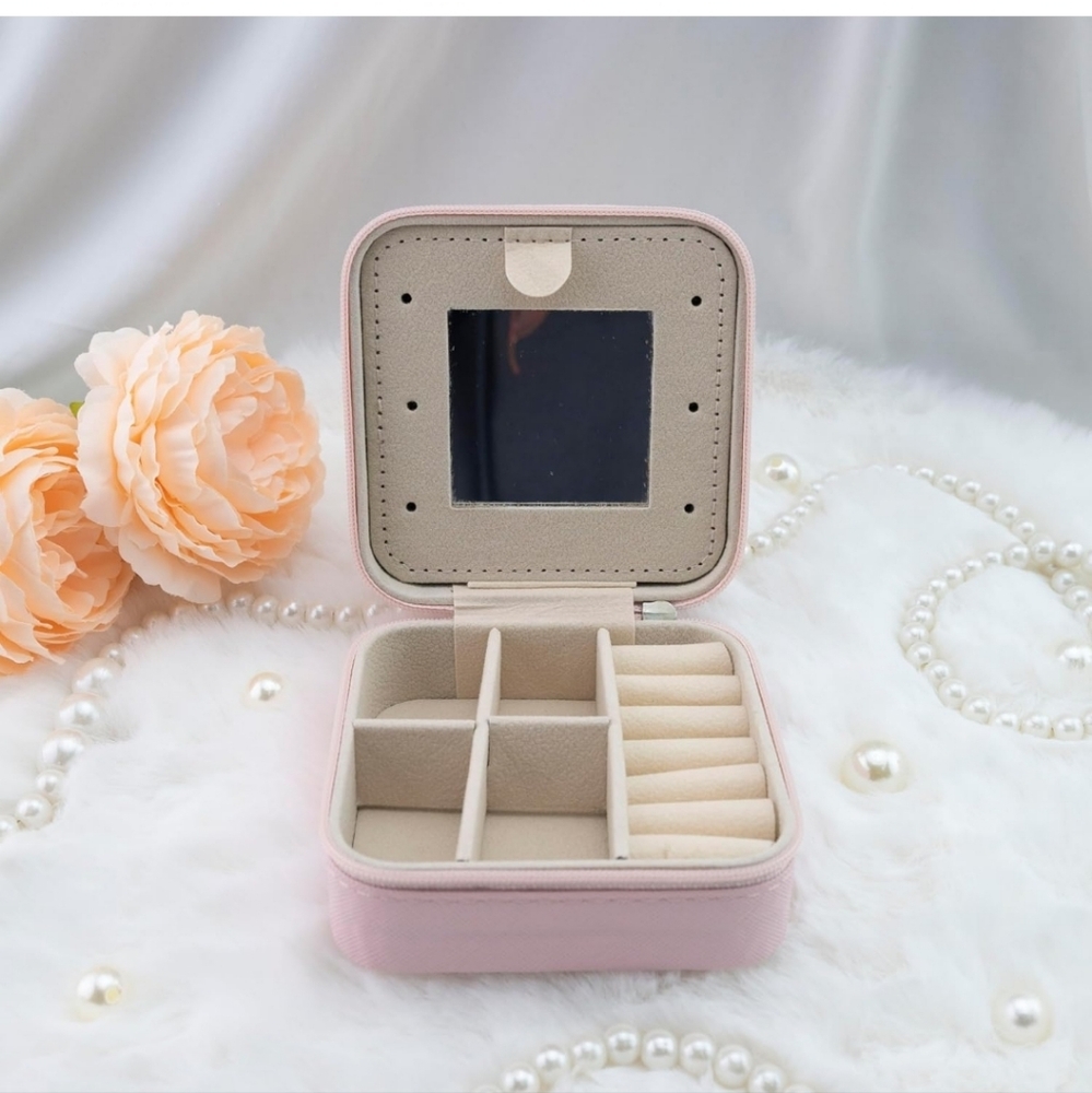 Travel Women's Initial “ T “ Jewelry Box Case Organizer Wit Mirror Pink